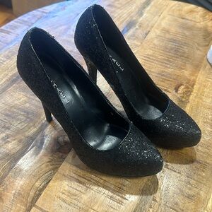 Michael Black Glitter triangle point toe heels